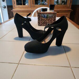 Y-Not Black Pumps-9W New